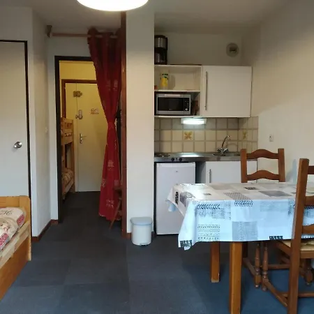 Les Glieres Apartment *