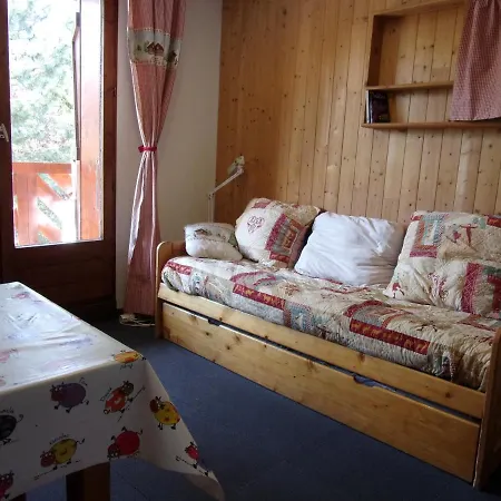 Les Glieres Apartment *